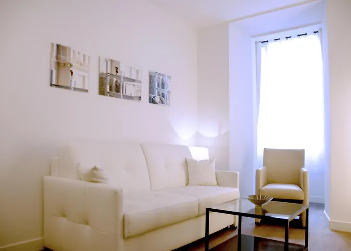 Apartment Massena Апартаменты *